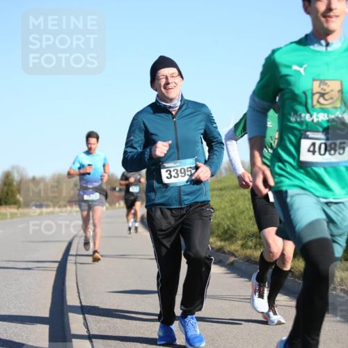 06.04.2025 - 44. Internationalen Wilhelmsburger Insellauf Jannik Wohlers http://msf.ph/oto/7605109 06.04.2025 09:22:32 Laufen 3395, 4085 meine-sportfotos.de