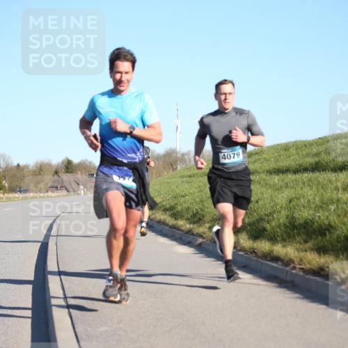 06.04.2025 - 44. Internationalen Wilhelmsburger Insellauf Jannik Wohlers http://msf.ph/oto/7605169 06.04.2025 09:22:34 Laufen 4079 meine-sportfotos.de