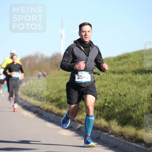06.04.2025 - 44. Internationalen Wilhelmsburger Insellauf Jannik Wohlers http://msf.ph/oto/7605279 06.04.2025 09:22:39 Laufen 3541 meine-sportfotos.de