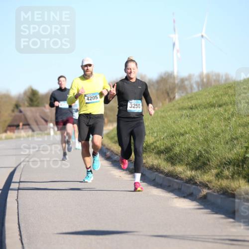 06.04.2025 - 44. Internationalen Wilhelmsburger Insellauf Jannik Wohlers http://msf.ph/oto/7605282 06.04.2025 09:22:41 Laufen 4311, 4205, 3250 meine-sportfotos.de