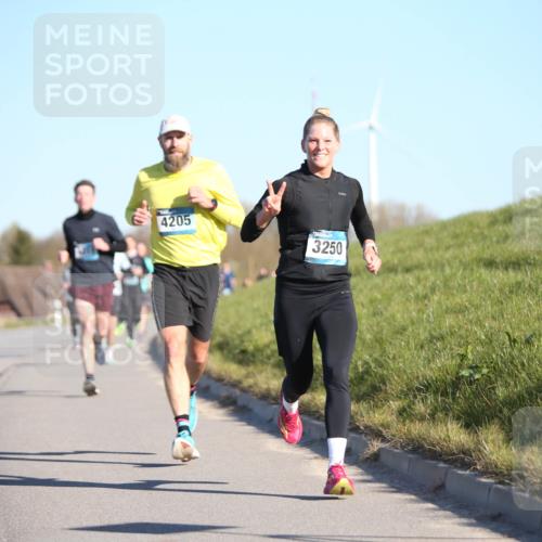 06.04.2025 - 44. Internationalen Wilhelmsburger Insellauf Jannik Wohlers http://msf.ph/oto/7605300 06.04.2025 09:22:43 Laufen 4205, 3250 meine-sportfotos.de
