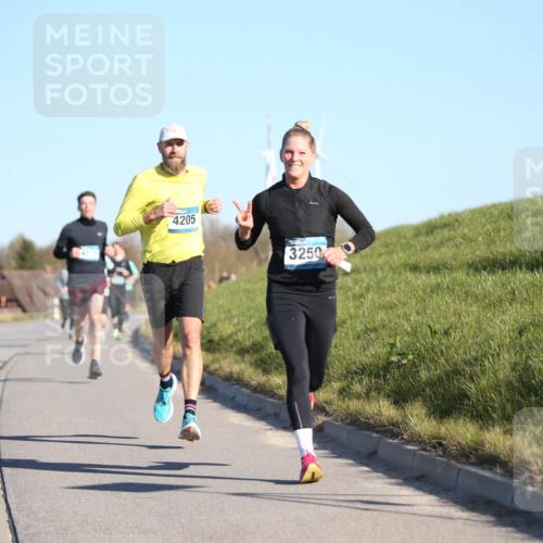 06.04.2025 - 44. Internationalen Wilhelmsburger Insellauf Jannik Wohlers http://msf.ph/oto/7605311 06.04.2025 09:22:43 Laufen 4205, 3250 meine-sportfotos.de