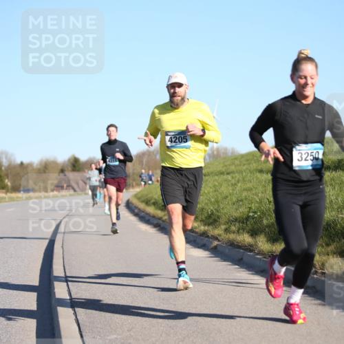 06.04.2025 - 44. Internationalen Wilhelmsburger Insellauf Jannik Wohlers http://msf.ph/oto/7605335 06.04.2025 09:22:44 Laufen 4311, 4205, 3250 meine-sportfotos.de