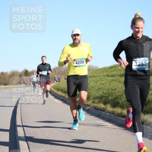 06.04.2025 - 44. Internationalen Wilhelmsburger Insellauf Jannik Wohlers http://msf.ph/oto/7605346 06.04.2025 09:22:44 Laufen 4205, 3250, 4311 meine-sportfotos.de