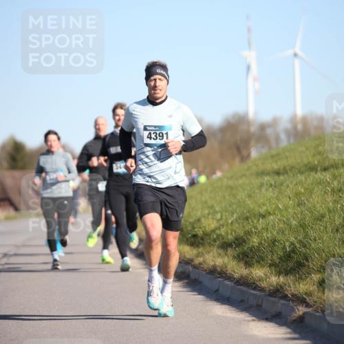 06.04.2025 - 44. Internationalen Wilhelmsburger Insellauf Jannik Wohlers http://msf.ph/oto/7605393 06.04.2025 09:22:48 Laufen 344, 4391 meine-sportfotos.de