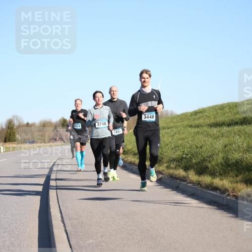 06.04.2025 - 44. Internationalen Wilhelmsburger Insellauf Jannik Wohlers http://msf.ph/oto/7609045 06.04.2025 09:22:52 Laufen 4424, 3748, 4496, 3448 meine-sportfotos.de
