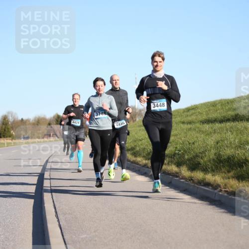 06.04.2025 - 44. Internationalen Wilhelmsburger Insellauf Jannik Wohlers http://msf.ph/oto/7609057 06.04.2025 09:22:52 Laufen 4424, 3748, 4496, 3448 meine-sportfotos.de