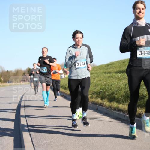 06.04.2025 - 44. Internationalen Wilhelmsburger Insellauf Jannik Wohlers http://msf.ph/oto/7609073 06.04.2025 09:22:53 Laufen 3748, 4424, 3448 meine-sportfotos.de