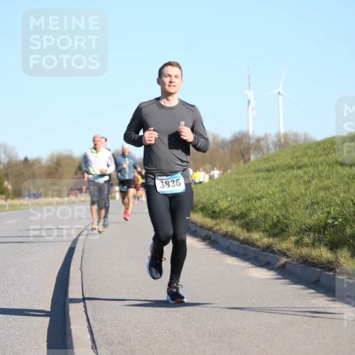 06.04.2025 - 44. Internationalen Wilhelmsburger Insellauf Jannik Wohlers http://msf.ph/oto/7609127 06.04.2025 09:22:57 Laufen 3836 meine-sportfotos.de