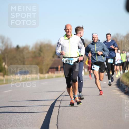 06.04.2025 - 44. Internationalen Wilhelmsburger Insellauf Jannik Wohlers http://msf.ph/oto/7609131 06.04.2025 09:22:58 Laufen 4327, 4493, 4195 meine-sportfotos.de