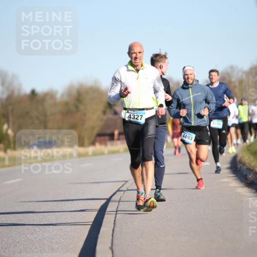 06.04.2025 - 44. Internationalen Wilhelmsburger Insellauf Jannik Wohlers http://msf.ph/oto/7609134 06.04.2025 09:22:58 Laufen 4327, 4493, 4195 meine-sportfotos.de