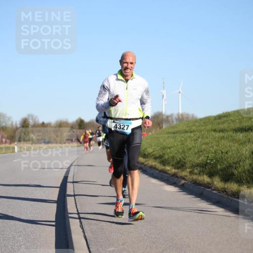 06.04.2025 - 44. Internationalen Wilhelmsburger Insellauf Jannik Wohlers http://msf.ph/oto/7609145 06.04.2025 09:23:02 Laufen 4327 meine-sportfotos.de