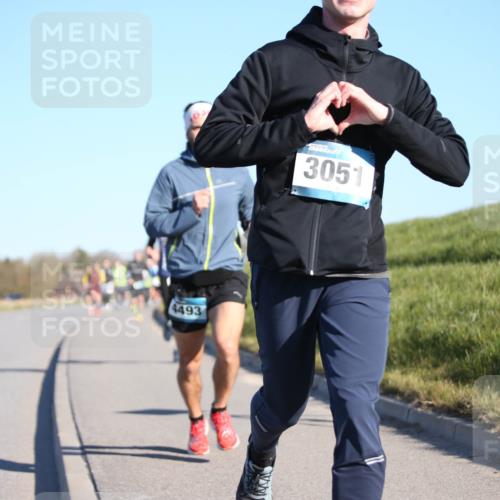 06.04.2025 - 44. Internationalen Wilhelmsburger Insellauf Jannik Wohlers http://msf.ph/oto/7609164 06.04.2025 09:23:04 Laufen 4493, 3051 meine-sportfotos.de