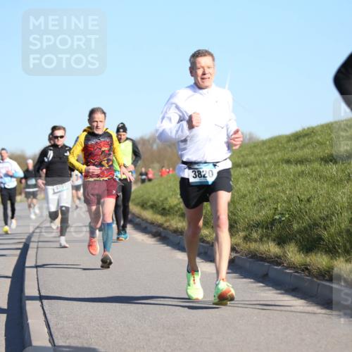 06.04.2025 - 44. Internationalen Wilhelmsburger Insellauf Jannik Wohlers http://msf.ph/oto/7609230 06.04.2025 09:23:13 Laufen 3591, 3820 meine-sportfotos.de