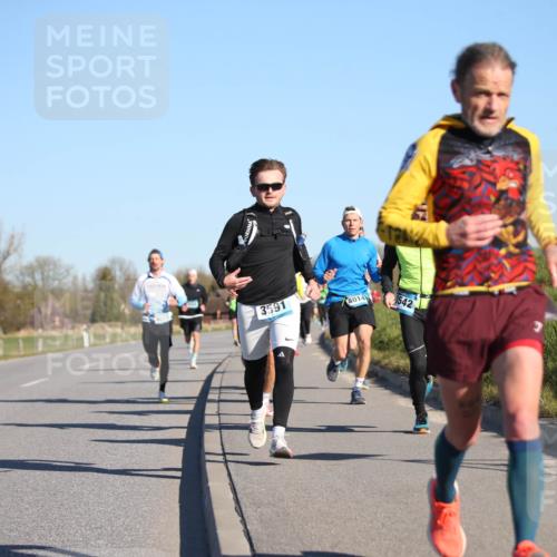 06.04.2025 - 44. Internationalen Wilhelmsburger Insellauf Jannik Wohlers http://msf.ph/oto/7609248 06.04.2025 09:23:15 Laufen 3591, 4014, 3542 meine-sportfotos.de