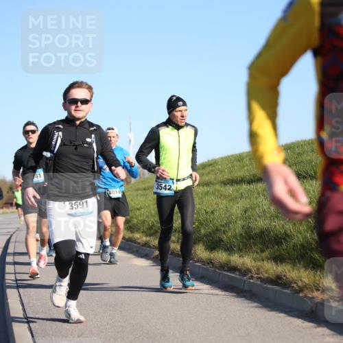 06.04.2025 - 44. Internationalen Wilhelmsburger Insellauf Jannik Wohlers http://msf.ph/oto/7609263 06.04.2025 09:23:16 Laufen 41, 401, 3591, 4014, 3542 meine-sportfotos.de