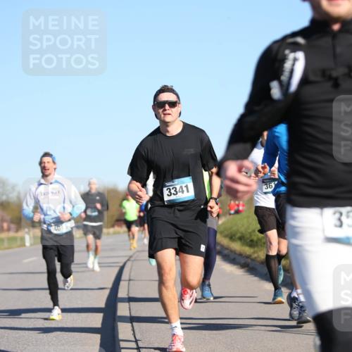 06.04.2025 - 44. Internationalen Wilhelmsburger Insellauf Jannik Wohlers http://msf.ph/oto/7609275 06.04.2025 09:23:17 Laufen 3341, 36, 3591 meine-sportfotos.de