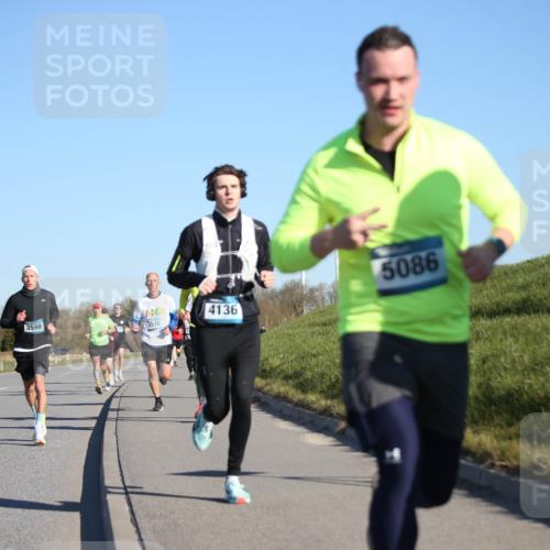 06.04.2025 - 44. Internationalen Wilhelmsburger Insellauf Jannik Wohlers http://msf.ph/oto/7609309 06.04.2025 09:23:20 Laufen 5086, 3598, 4136, 3516 meine-sportfotos.de
