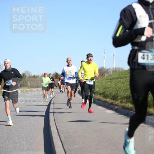 06.04.2025 - 44. Internationalen Wilhelmsburger Insellauf Jannik Wohlers http://msf.ph/oto/7609320 06.04.2025 09:23:21 Laufen 3516, 3598, 4454, 4136 meine-sportfotos.de