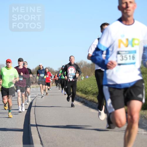 06.04.2025 - 44. Internationalen Wilhelmsburger Insellauf Jannik Wohlers http://msf.ph/oto/7609335 06.04.2025 09:23:24 Laufen 5193, 86, 3792, 3516 meine-sportfotos.de