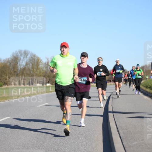 06.04.2025 - 44. Internationalen Wilhelmsburger Insellauf Jannik Wohlers http://msf.ph/oto/7609350 06.04.2025 09:23:26 Laufen 3486 meine-sportfotos.de