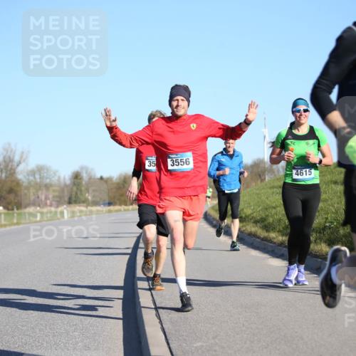 06.04.2025 - 44. Internationalen Wilhelmsburger Insellauf Jannik Wohlers http://msf.ph/oto/7609423 06.04.2025 09:23:30 Laufen 35, 3556, 4615, 5193 meine-sportfotos.de