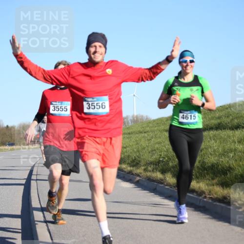 06.04.2025 - 44. Internationalen Wilhelmsburger Insellauf Jannik Wohlers http://msf.ph/oto/7609440 06.04.2025 09:23:31 Laufen 3555, 3556, 4615 meine-sportfotos.de