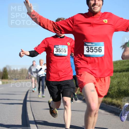 06.04.2025 - 44. Internationalen Wilhelmsburger Insellauf Jannik Wohlers http://msf.ph/oto/7609454 06.04.2025 09:23:32 Laufen 3555, 3556, 4615 meine-sportfotos.de