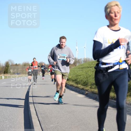06.04.2025 - 44. Internationalen Wilhelmsburger Insellauf Jannik Wohlers http://msf.ph/oto/7609483 06.04.2025 09:23:35 Laufen 3099 meine-sportfotos.de