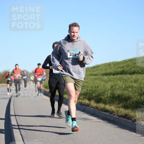 06.04.2025 - 44. Internationalen Wilhelmsburger Insellauf Jannik Wohlers http://msf.ph/oto/7609495 06.04.2025 09:23:36 Laufen 3099 meine-sportfotos.de