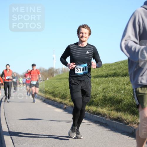 06.04.2025 - 44. Internationalen Wilhelmsburger Insellauf Jannik Wohlers http://msf.ph/oto/7609509 06.04.2025 09:23:37 Laufen 3181, 3099 meine-sportfotos.de