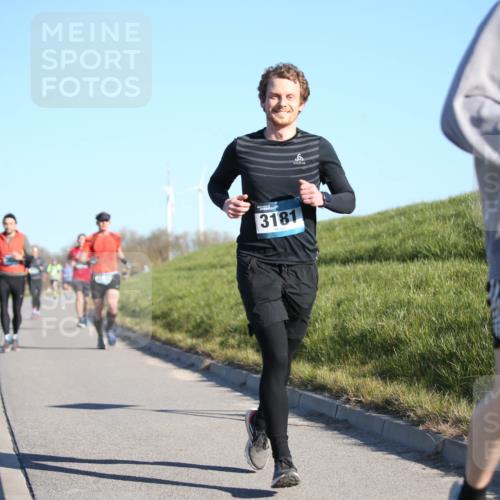 06.04.2025 - 44. Internationalen Wilhelmsburger Insellauf Jannik Wohlers http://msf.ph/oto/7609511 06.04.2025 09:23:37 Laufen 3181, 30 meine-sportfotos.de