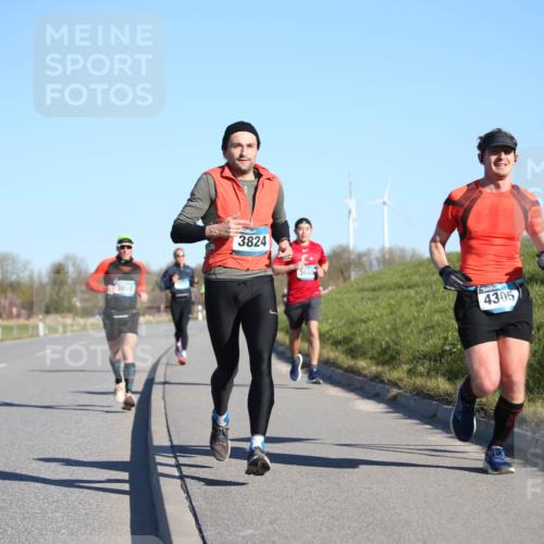 06.04.2025 - 44. Internationalen Wilhelmsburger Insellauf Jannik Wohlers http://msf.ph/oto/7609534 06.04.2025 09:23:40 Laufen 3884, 3824, 3049, 4305 meine-sportfotos.de