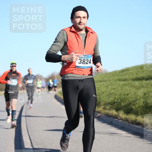06.04.2025 - 44. Internationalen Wilhelmsburger Insellauf Jannik Wohlers http://msf.ph/oto/7609546 06.04.2025 09:23:41 Laufen 3824, 128, 43 meine-sportfotos.de