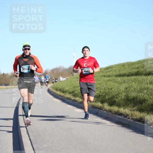 06.04.2025 - 44. Internationalen Wilhelmsburger Insellauf Jannik Wohlers http://msf.ph/oto/7609560 06.04.2025 09:23:42 Laufen 3884, 304 meine-sportfotos.de