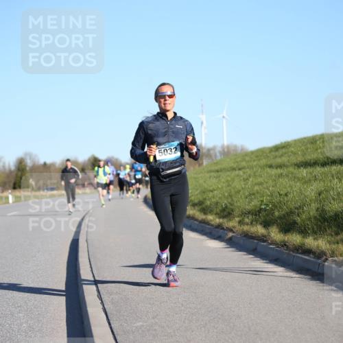 06.04.2025 - 44. Internationalen Wilhelmsburger Insellauf Jannik Wohlers http://msf.ph/oto/7609602 06.04.2025 09:23:45 Laufen 5032 meine-sportfotos.de