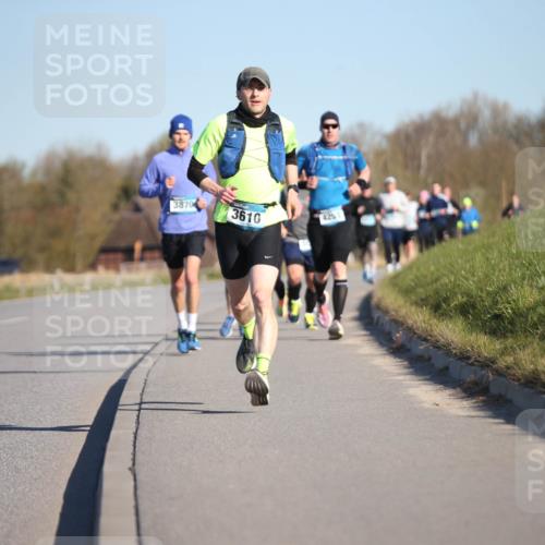 06.04.2025 - 44. Internationalen Wilhelmsburger Insellauf Jannik Wohlers http://msf.ph/oto/7609619 06.04.2025 09:23:49 Laufen 3870, 3610, 4259 meine-sportfotos.de
