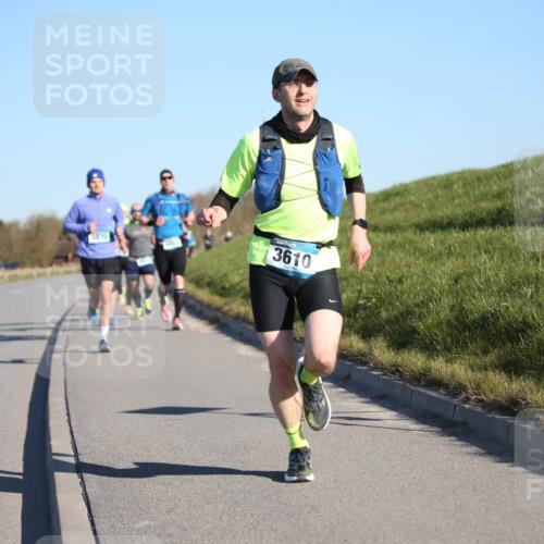 06.04.2025 - 44. Internationalen Wilhelmsburger Insellauf Jannik Wohlers http://msf.ph/oto/7609633 06.04.2025 09:23:53 Laufen 425, 3610 meine-sportfotos.de