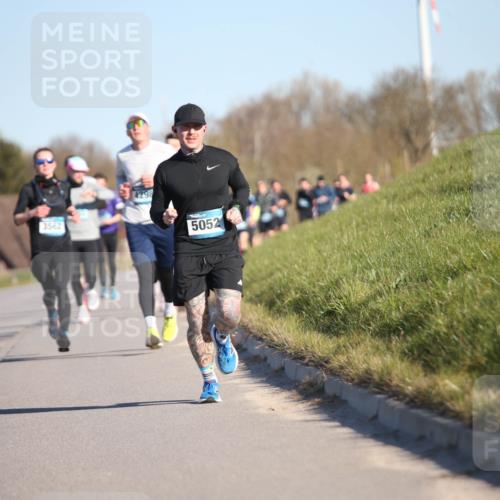 06.04.2025 - 44. Internationalen Wilhelmsburger Insellauf Jannik Wohlers http://msf.ph/oto/7609700 06.04.2025 09:24:01 Laufen 3562, 4298, 5052 meine-sportfotos.de