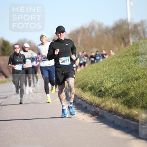 06.04.2025 - 44. Internationalen Wilhelmsburger Insellauf Jannik Wohlers http://msf.ph/oto/7609702 06.04.2025 09:24:01 Laufen 5052 meine-sportfotos.de