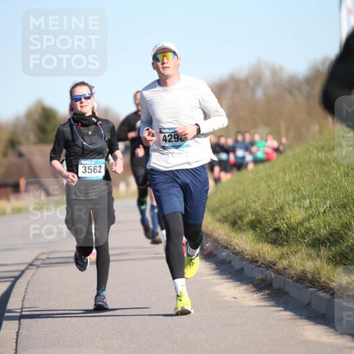 06.04.2025 - 44. Internationalen Wilhelmsburger Insellauf Jannik Wohlers http://msf.ph/oto/7609725 06.04.2025 09:24:05 Laufen 3562, 429, 505 meine-sportfotos.de