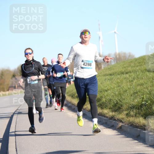 06.04.2025 - 44. Internationalen Wilhelmsburger Insellauf Jannik Wohlers http://msf.ph/oto/7609733 06.04.2025 09:24:06 Laufen 35, 3344, 4298 meine-sportfotos.de