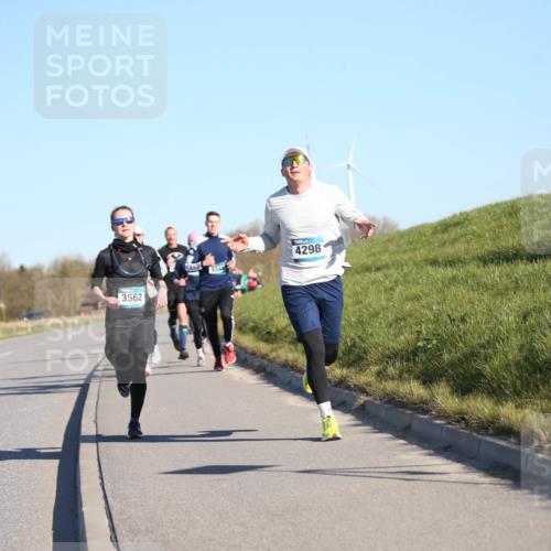 06.04.2025 - 44. Internationalen Wilhelmsburger Insellauf Jannik Wohlers http://msf.ph/oto/7609745 06.04.2025 09:24:07 Laufen 3562, 334, 4298 meine-sportfotos.de