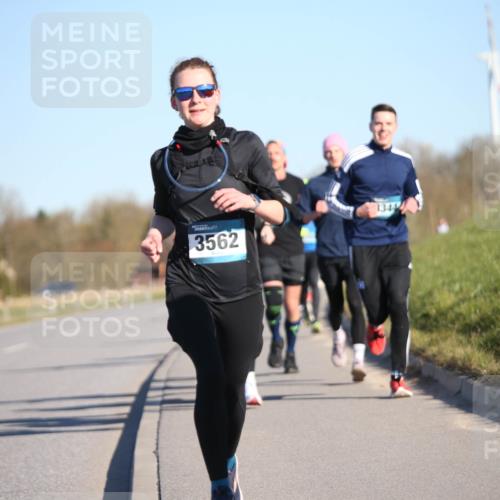 06.04.2025 - 44. Internationalen Wilhelmsburger Insellauf Jannik Wohlers http://msf.ph/oto/7609757 06.04.2025 09:24:08 Laufen 3562, 3344 meine-sportfotos.de
