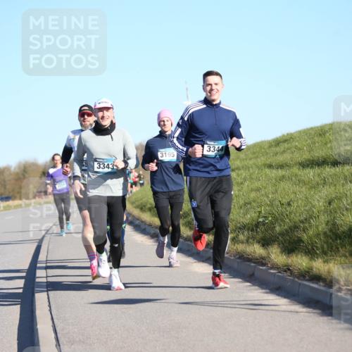 06.04.2025 - 44. Internationalen Wilhelmsburger Insellauf Jannik Wohlers http://msf.ph/oto/7609768 06.04.2025 09:24:10 Laufen 3343, 4310, 3195, 3344 meine-sportfotos.de
