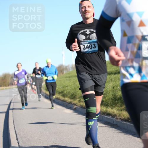 06.04.2025 - 44. Internationalen Wilhelmsburger Insellauf Jannik Wohlers http://msf.ph/oto/7609825 06.04.2025 09:24:13 Laufen 3403, 4553 meine-sportfotos.de