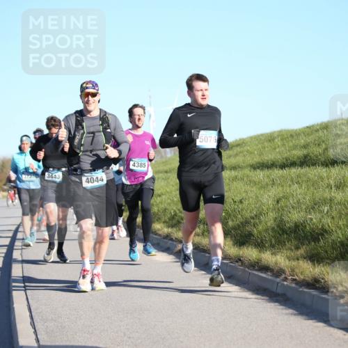 06.04.2025 - 44. Internationalen Wilhelmsburger Insellauf Jannik Wohlers http://msf.ph/oto/7609955 06.04.2025 09:24:25 Laufen 3443, 4044, 4385, 5076, 32 meine-sportfotos.de