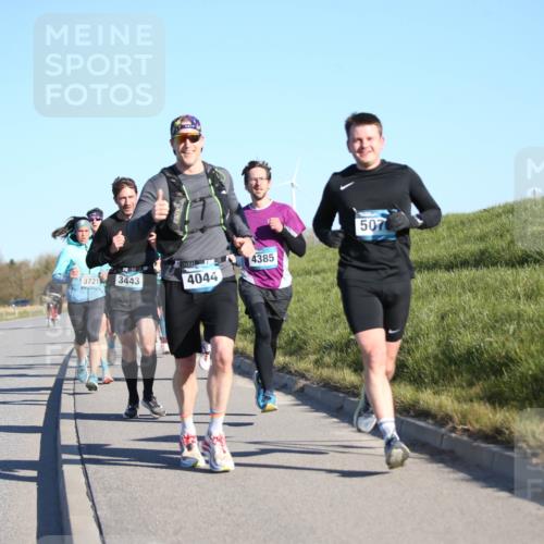 06.04.2025 - 44. Internationalen Wilhelmsburger Insellauf Jannik Wohlers http://msf.ph/oto/7609961 06.04.2025 09:24:25 Laufen 507, 4385, 3721, 3443, 4044 meine-sportfotos.de