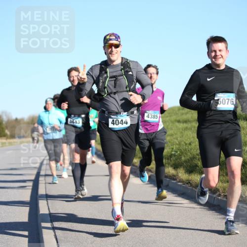 06.04.2025 - 44. Internationalen Wilhelmsburger Insellauf Jannik Wohlers http://msf.ph/oto/7609976 06.04.2025 09:24:26 Laufen 3443, 4044, 4385, 5076 meine-sportfotos.de