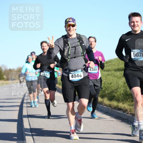 06.04.2025 - 44. Internationalen Wilhelmsburger Insellauf Jannik Wohlers http://msf.ph/oto/7609983 06.04.2025 09:24:26 Laufen 3721, 3443, 73, 4044, 4385, 5076 meine-sportfotos.de